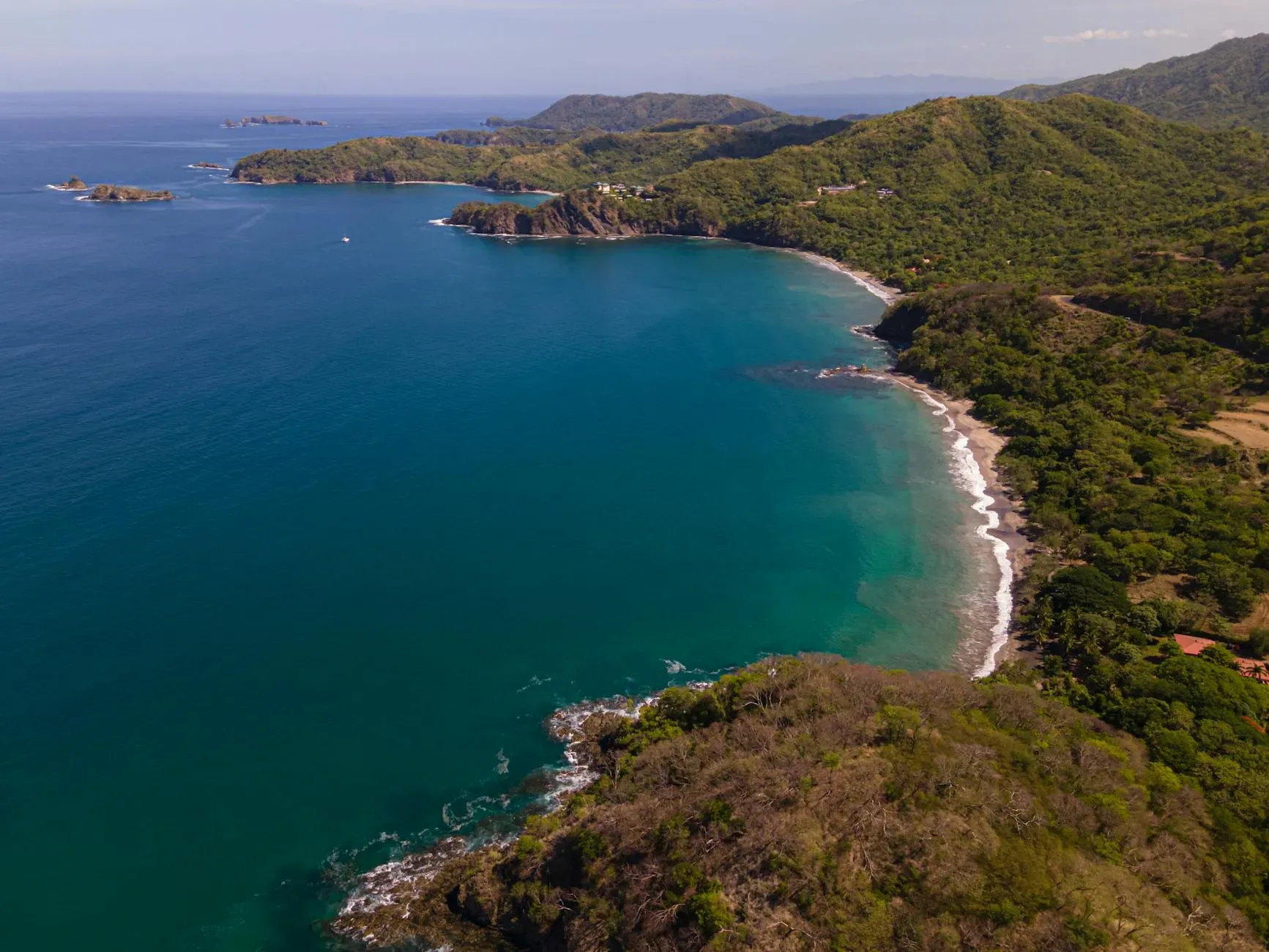 The Unstoppable Retreat — Located in the lush Puntarenas Province of Costa Rica, the retreat offers a vibrant natural backdrop for intensive business development. While specific details about the immediate surroundings are not provided, the region is known for its rich biodiversity and scenic beauty, suggesting a refreshing environment conducive to focused work and relaxation.