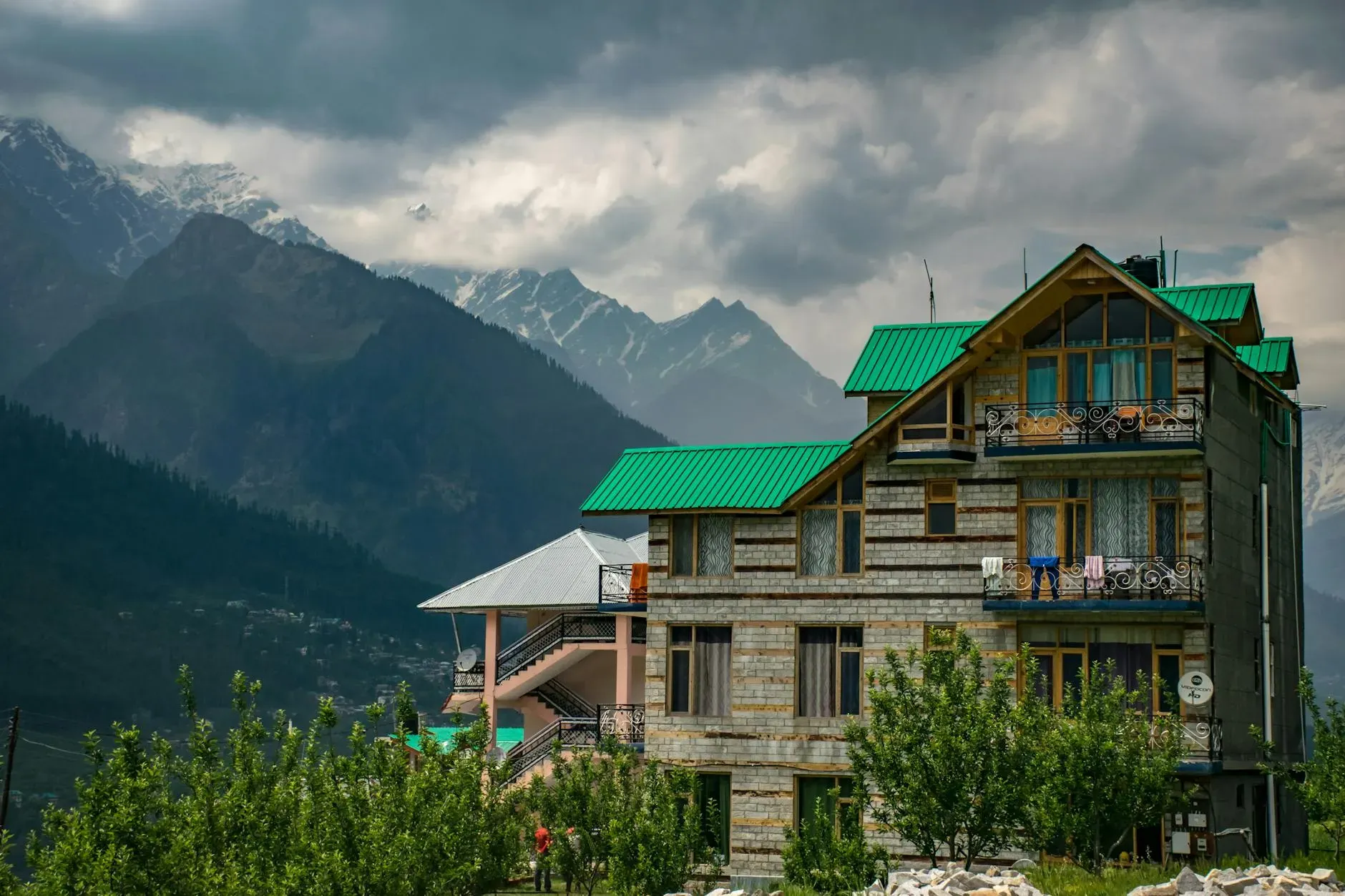 THE YOGIC LIFE — Manali, set in the Indian Himalayas, provides a serene and inspiring backdrop for The Yogic Life. Surrounded by natural elements, the center offers a peaceful environment conducive to introspection and rejuvenation. The mountain air and scenic views contribute to a sense of calm and connection with nature.