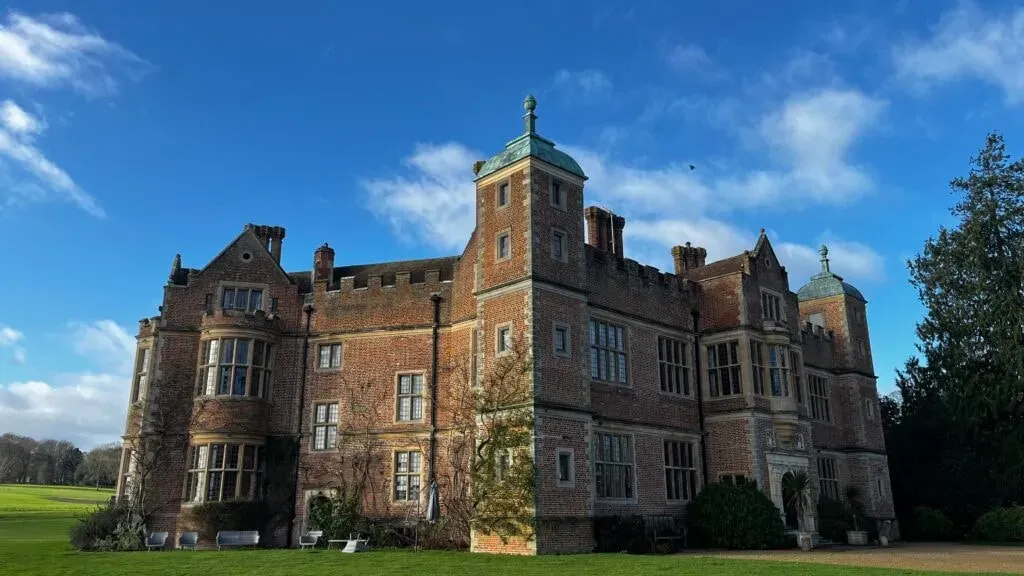 TISHALETHEIA — TISHALETHEIA is located within the grand 300-acre estate of Chilham Castle, providing a serene and expansive environment. The atmosphere is described as a mystical vortex, designed to facilitate deep spiritual work and a sense of being beyond ordinary time and space.