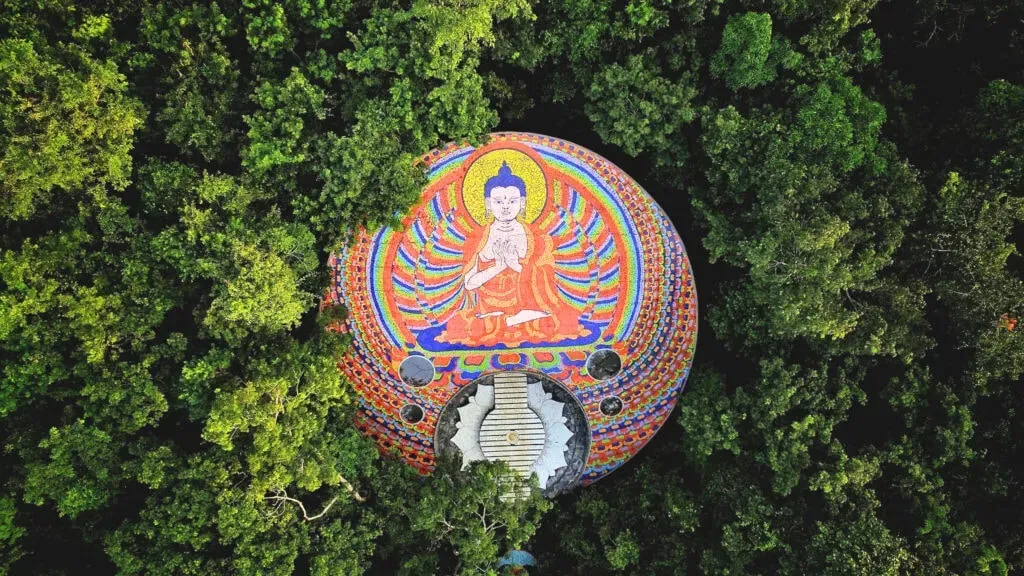Turiya Yoga — Located amidst the exotic jungle of the Mayan Riviera, Turiya Yoga provides a natural and tranquil environment. The eco-village features awe-inspiring architecture that blends seamlessly with its surroundings, creating a space conducive to growth and celebration.