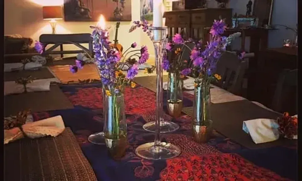 Vedanta Spiritual & Holistic Retreat — The retreat is situated in the picturesque California Hot Springs, surrounded by vast hillsides and trails. The property offers a chance to immerse yourself in nature, with opportunities for forest bathing among giant Sequoia trees, providing an inspirational and deeply emotional experience.