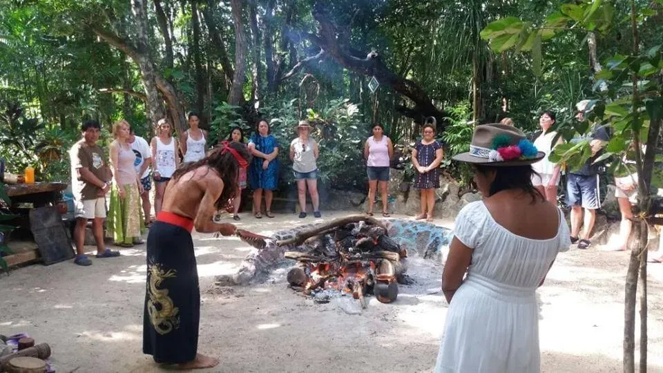 Veronica Mirzac — The center is set within a beautiful eco-retreat surrounded by lush jungle, natural cenotes, and diverse wildlife. This immersive natural environment provides a peaceful and restorative atmosphere, ideal for disconnecting from daily life and reconnecting with oneself.