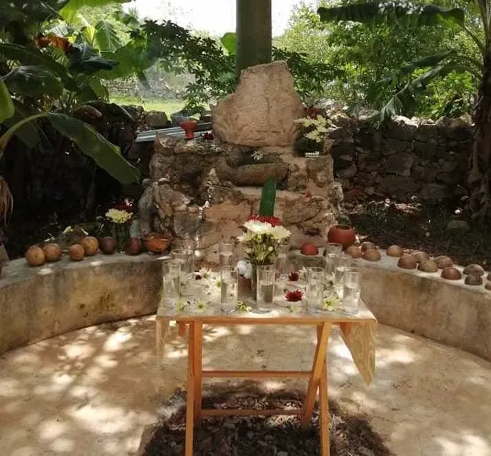 Will — set in the heart of Izamal, the 'Yellow City' of Yucatan, the center benefits from the tranquil and historically rich atmosphere of its surroundings. The Macan Che Gardenhotel provides a lush, garden-like environment, offering a peaceful escape from the everyday hustle. The vibrant local culture and the warmth of the Yucatecan climate create an inviting backdrop for spiritual exploration.
