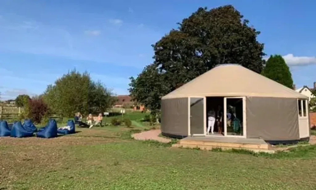 Wootton Park Wellness — The center is situated within 350 acres of beautiful Warwickshire countryside, offering a serene and expansive natural environment. Guests can enjoy rolling landscapes and a peaceful atmosphere conducive to relaxation and introspection.