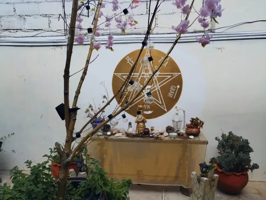 WorldBridger — WorldBridger is centrally located in San Cristóbal de las Casas, a charming and tranquil town in Chiapas, Mexico. The atmosphere is designed for healing and reflection, providing a serene backdrop for stepping away from the demands of modern life.
