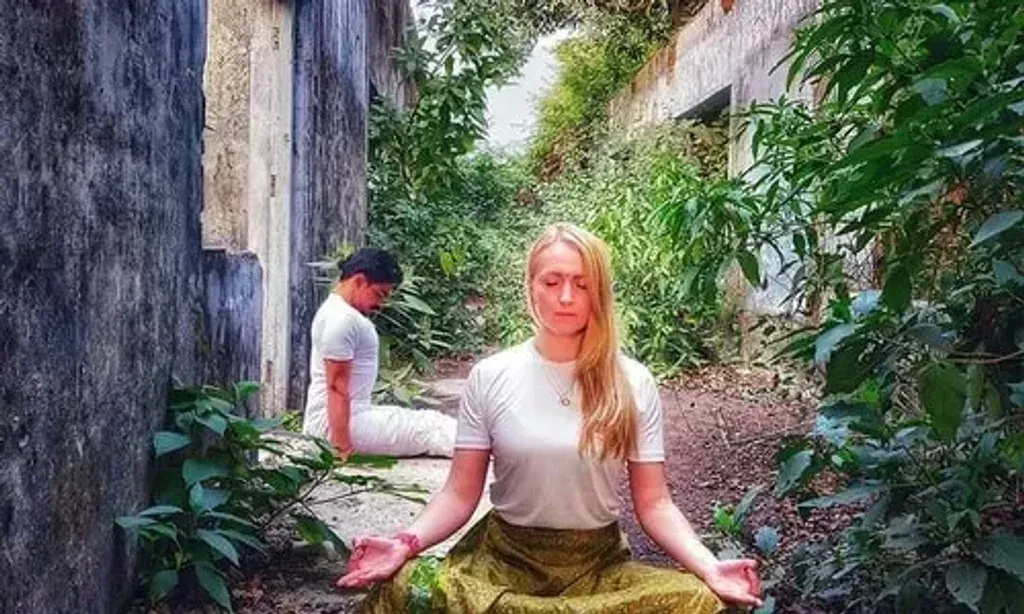 Yoga Retreat Centers in Rishikesh : Spiritual Escape