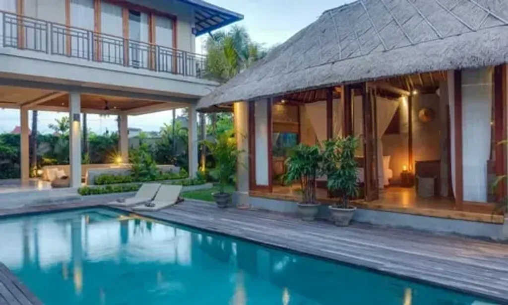 ZIN Berawa — set in Badung, Bali, ZIN Berawa boasts an enviable location with immediate access to Pantai Batu Belig and a short distance to several other popular beaches. The atmosphere is likely a blend of serene retreat and vibrant coastal life, offering both tranquility and opportunities for exploration.