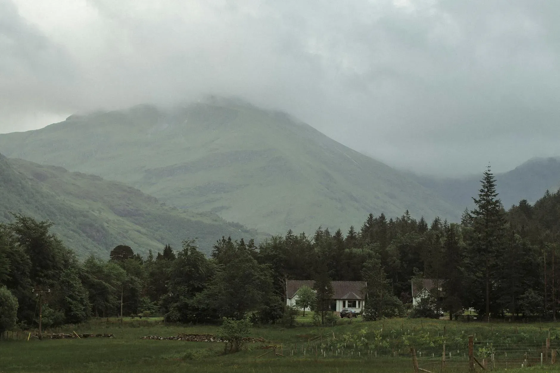 Satipanya Buddhist Retreat — The retreat is situated in Minsterley, a village in Shropshire, England. This region is known for its rolling hills, green landscapes, and tranquil rural atmosphere, providing a peaceful backdrop for meditation and introspection.