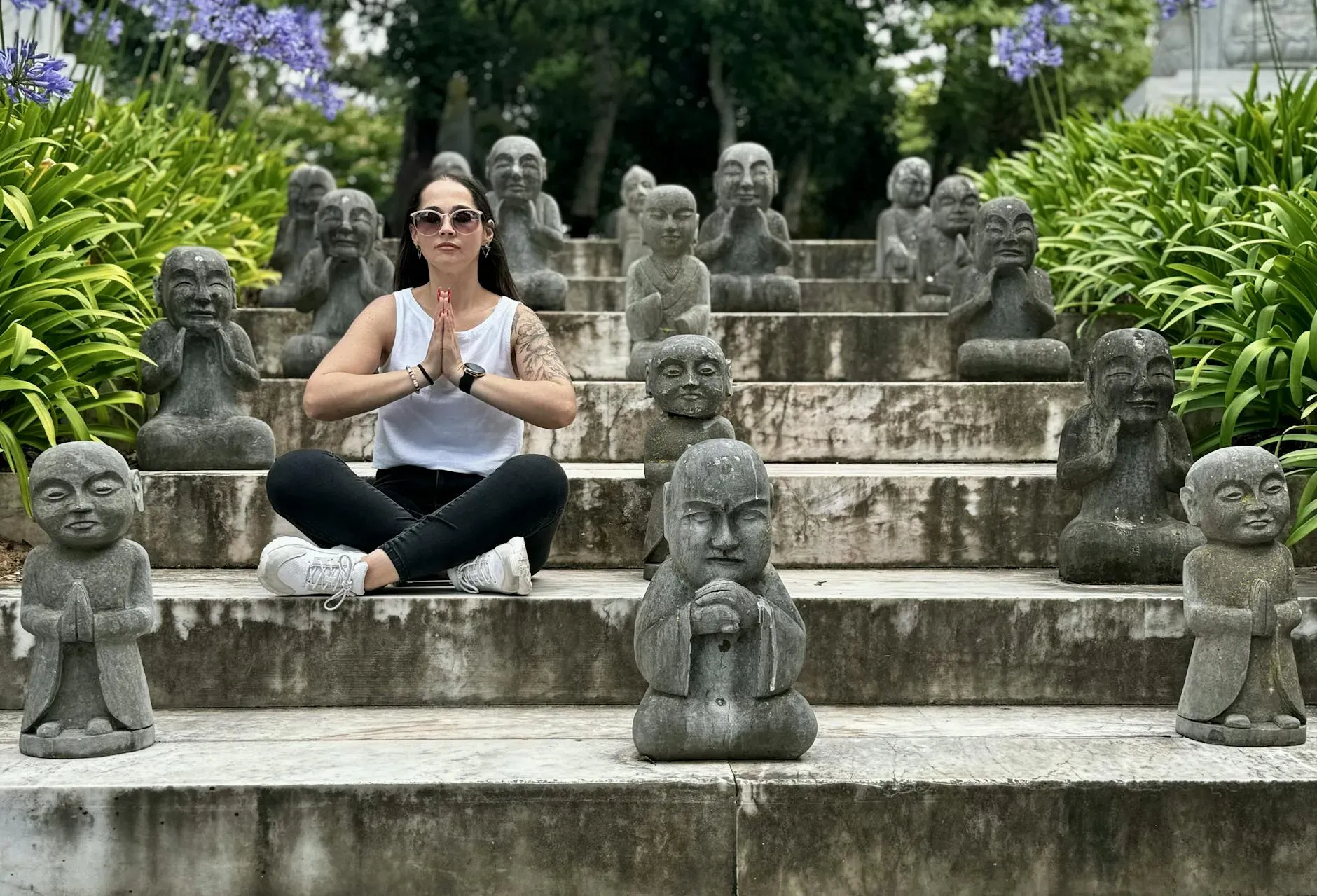 Vimutti — The center is situated in Bombay, offering a retreat experience within an urban context. While specific details about the immediate surroundings are not available, the focus is on creating an internal atmosphere of peace and contemplation, distinct from the city's bustle.