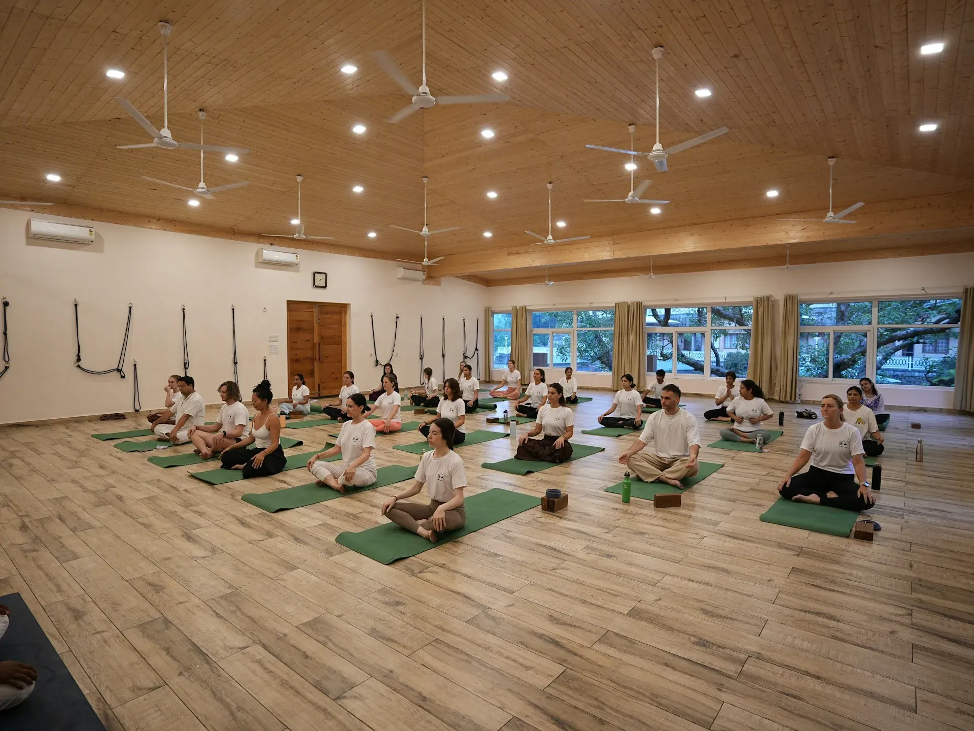 Dhamma Pubbottara — The center is located in Kamalanagar-II, within the Lawngtlai district of Mizoram, a region known for its natural beauty in India's North-East. The environment is conducive to quiet contemplation and provides a peaceful backdrop for meditation.